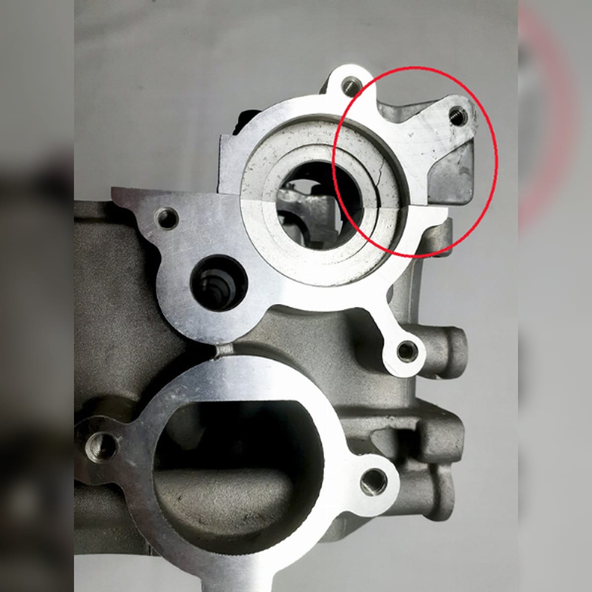 SAT Головка блока SUZUKI G16A/G16B (16 VALVE) 89- (уценка на 25%) D2511101G16AU001