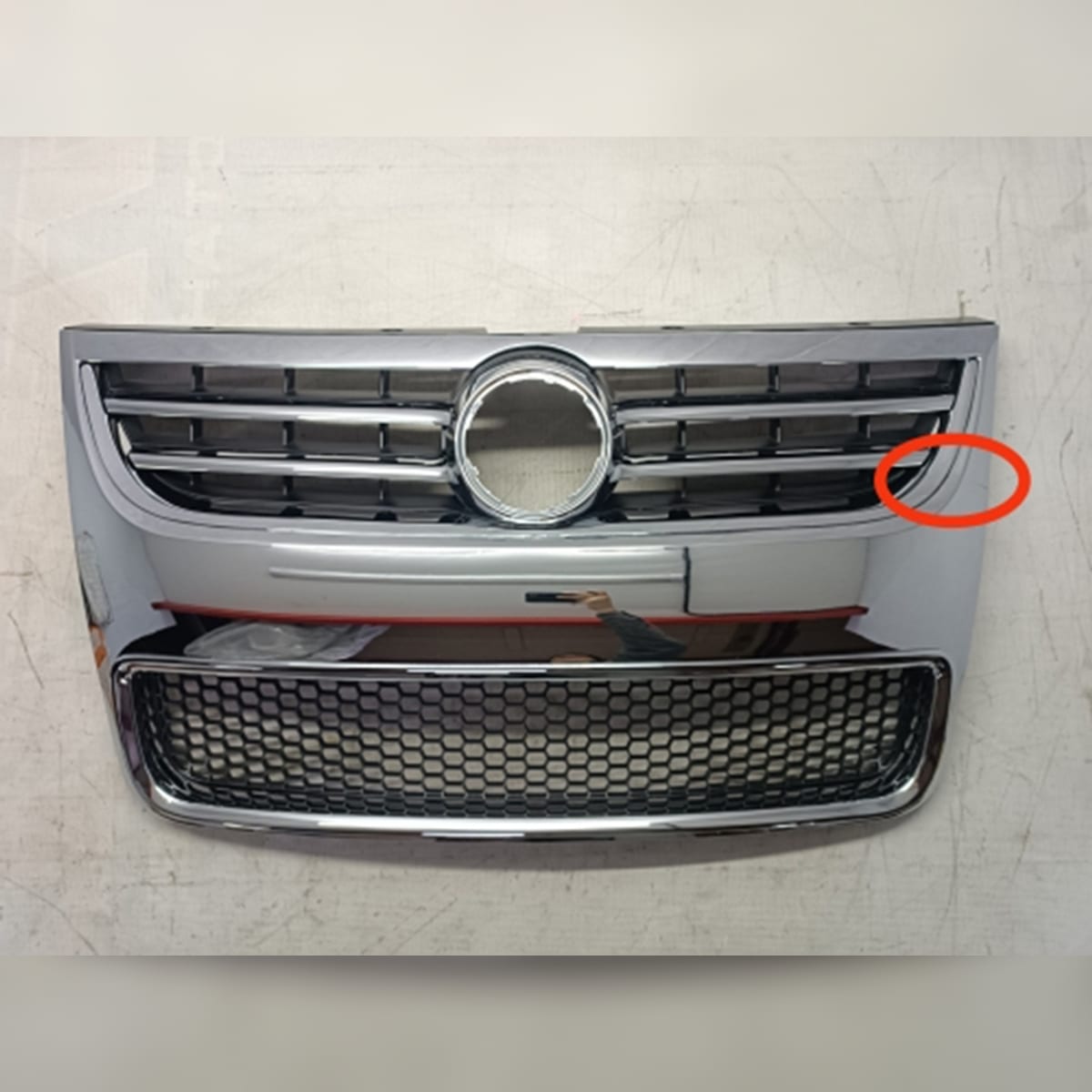 SAT Бампер передний Volkswagen Touareg 06-10 (Под омыватели фар/ Под ПТФ/ Под сонары(парктроники)/ С отверстием под крюк) (уценка на 25%)