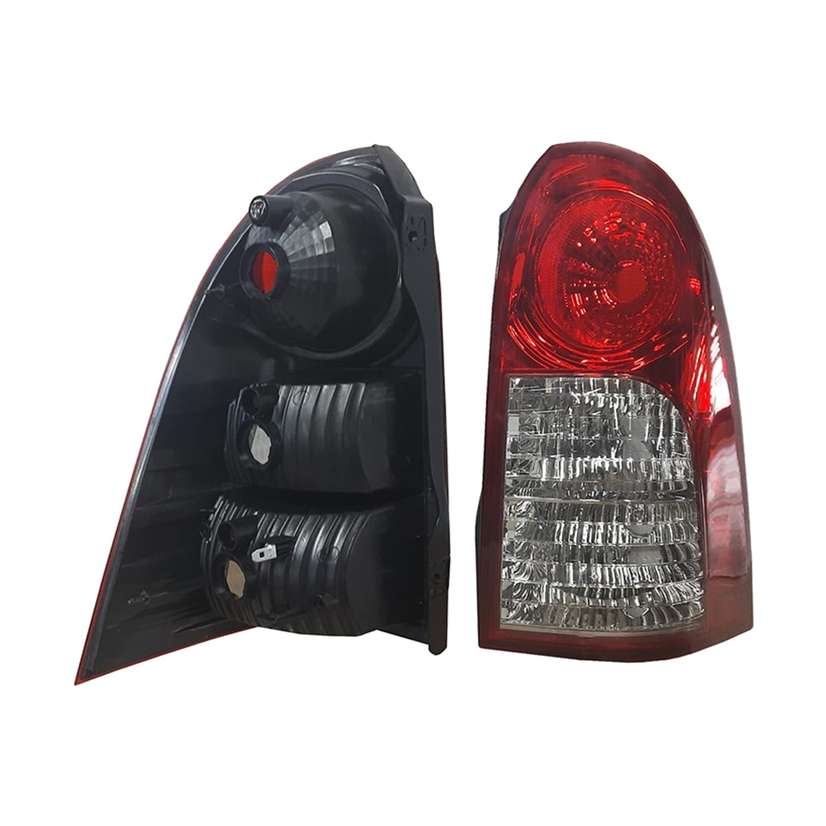 Деталь Фонарь задний SsangYong Actyon Sports 06-12 (Справа) SAT
