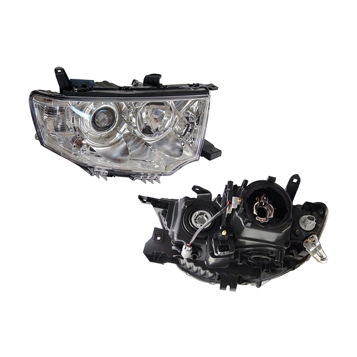 SAT Фара Mitsubishi L200 13-16 / Pajero Sport 08-17 (Справа/ Ксенон/Галоген/ С электрокорректором)
