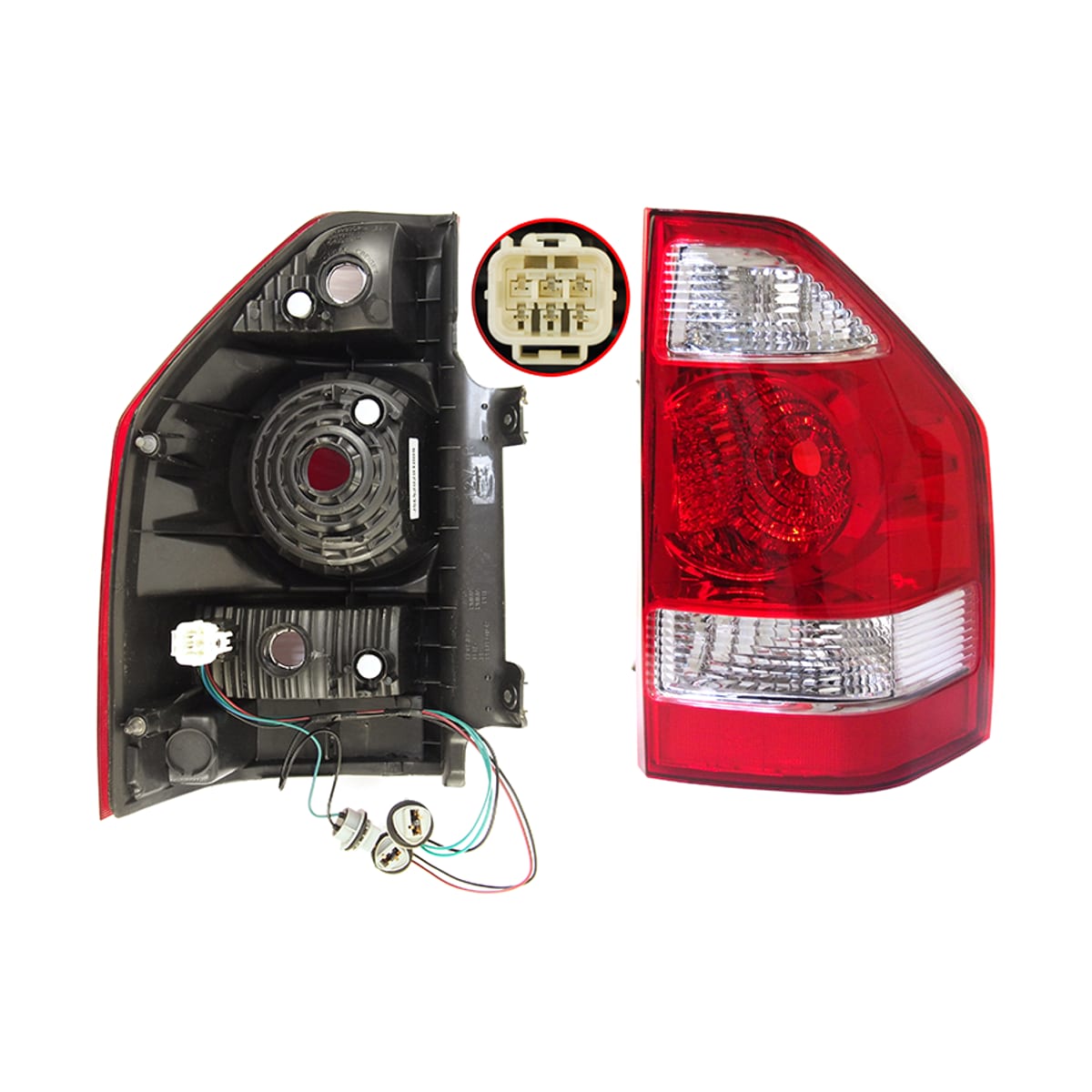 SAT Фонарь задний Mitsubishi Pajero 02-06 (Справа)