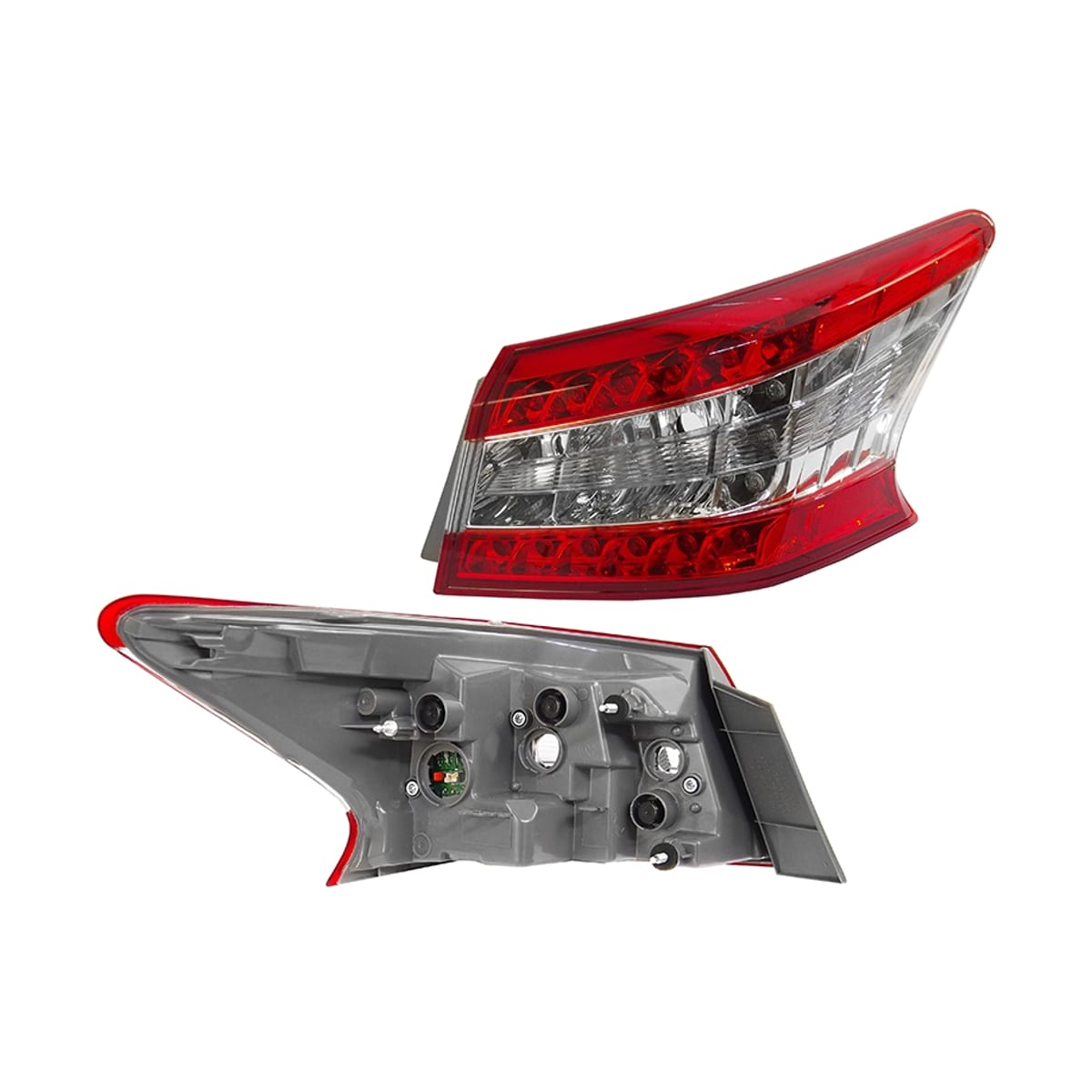 SAT Фонарь задний Nissan Sentra 12-19 / Sylphy 12-20 (Справа/ LED)